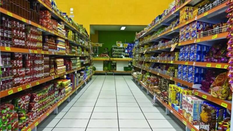 Procon Estadual fiscaliza supermercados e lojas de produtos agropecuários em municípios do interior