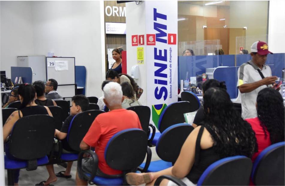 Sine Estadual oferta mais de 2.537 vagas de trabalho nesta semana
