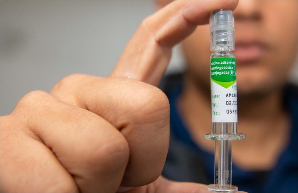 SES monitora casos de meningite e reforça importância da vacinação
