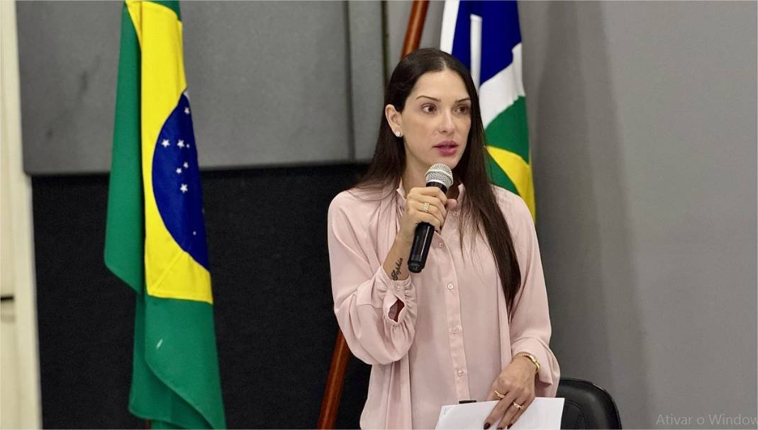 Janaina Riva participa de evento sobre liderança feminina e empreendedorismo em Diamantino