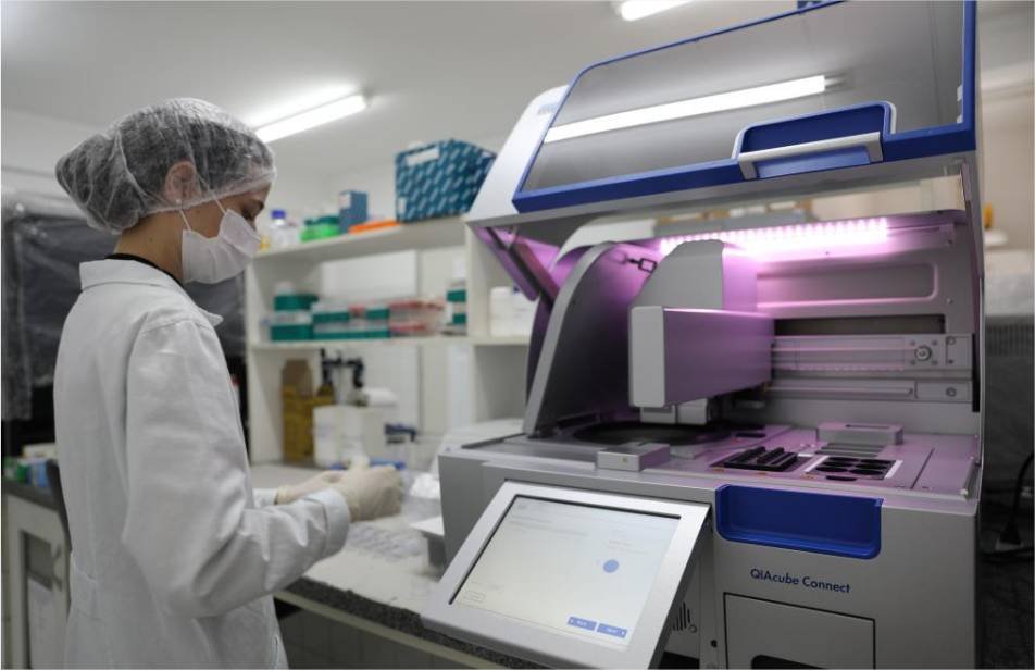 Novo equipamento da Politec acelera análises de vestígios de crimes sexuais