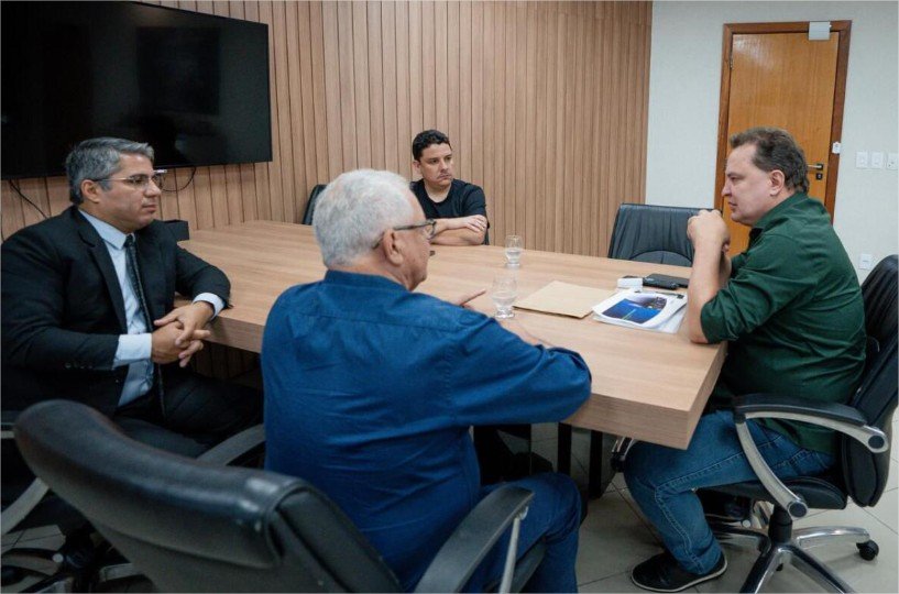 Max Russi articula linhas de crédito do BNDES para MT