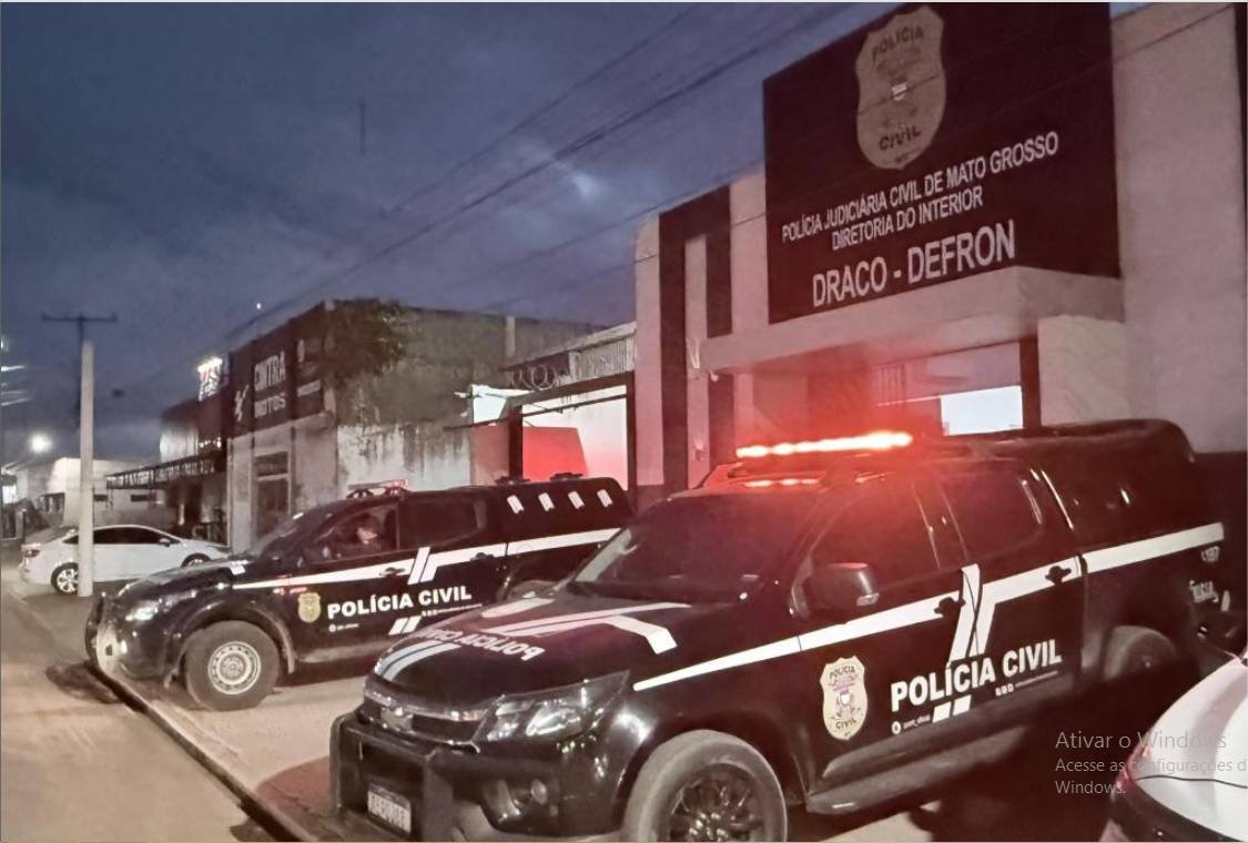 Polícia Civil cumpre 21 ordens judiciais contra núcleo de facção liderado por mulher em Cáceres