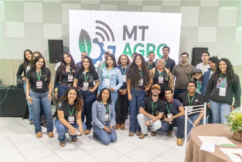 Agro Summit 2026 reúne cerca de 300 pessoas em debates sobre inovação, gestão e investimentos na ExpoVG