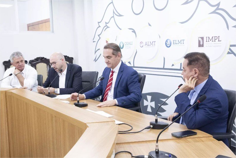 CPI da Saúde avança e convoca novos auditores da CGE após revelações sobre contratos da SES