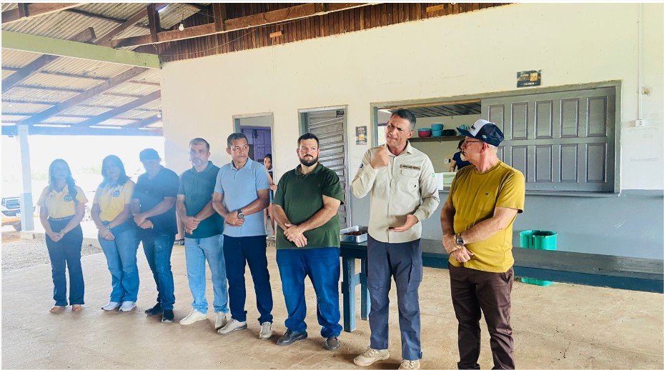 “Nosso compromisso é com quem está na ponta”, diz Coronel Assis durante visita a cidades do Norte de MT