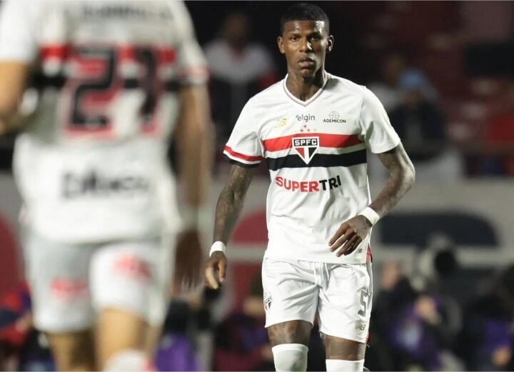 Entenda os motivos do São Paulo para não rescindir com Arboleda