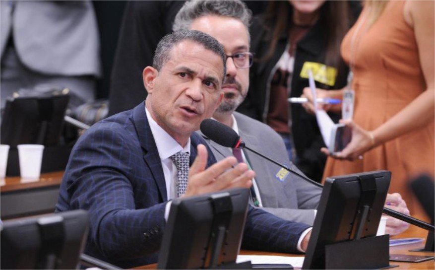 Coronel Assis lidera audiência pública para discutir redução da maioridade penal na Câmara dos Deputados