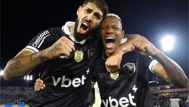 Palmeiras vive reta final por Barboza, mas vê retorno de Danilo mais distante