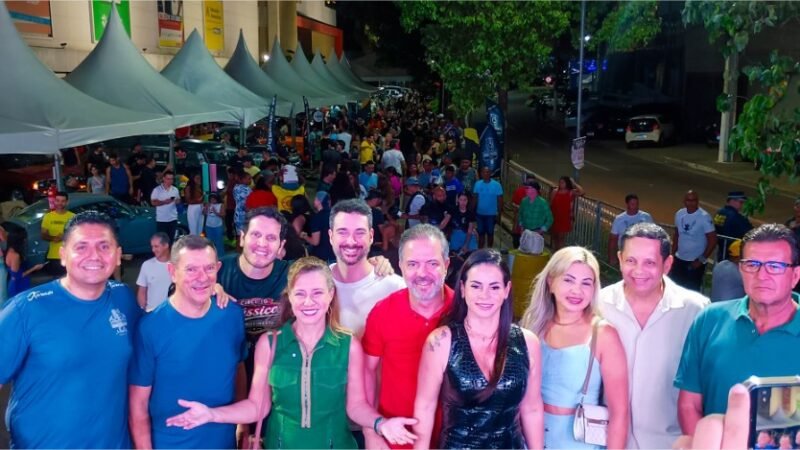 Circuito de carros antigos atrai mais de 6 mil pessoas e movimenta Várzea Grande