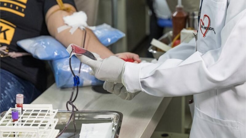 Ação do Detran e parceiros busca conscientizar motociclistas e reforçar estoque de sangue