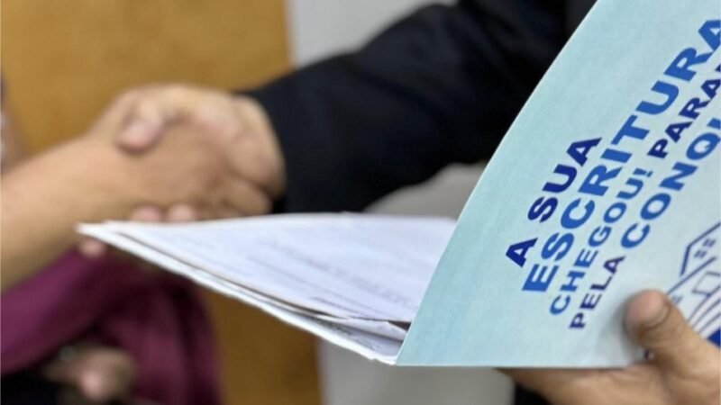 Governo de MT entrega 325 escrituras definitivas em Várzea Grande nesta segunda-feira (01)