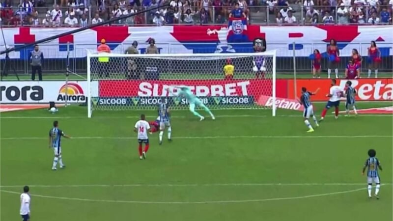 Em jogo tenso, Bahia e Grêmio ficam no empate pelo Brasileirão