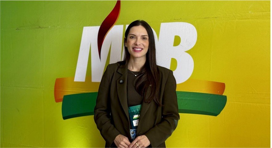 Janaina Riva continua liderando segundo voto para o Senado em nova pesquisa do MT Dados