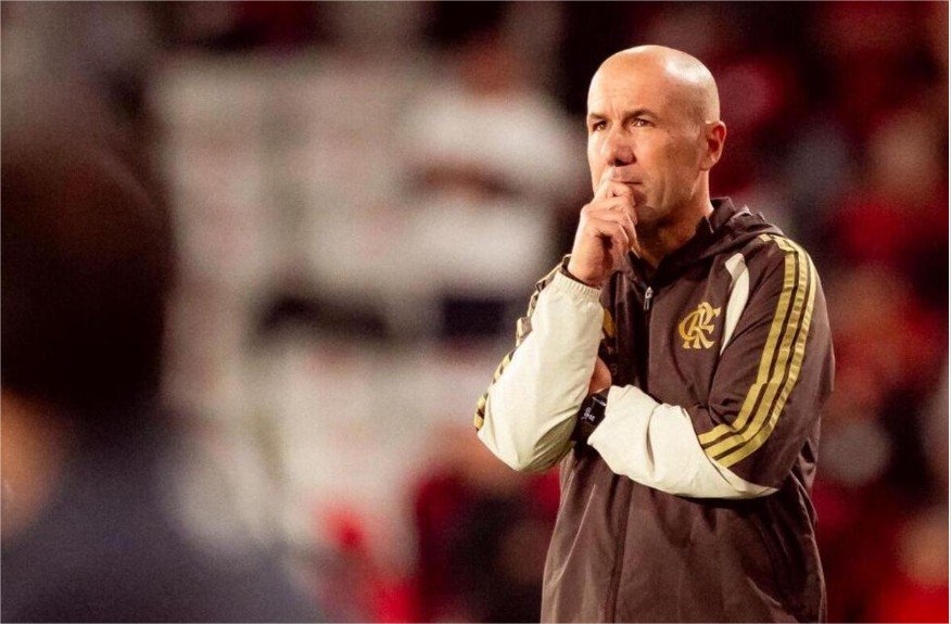Leonardo Jardim, do Flamengo, é denunciado no STJD