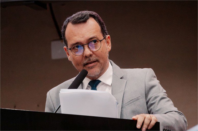 Lúdio convoca secretário e pede explicações sobre mais de R$ 500 milhões de contratos do BRT