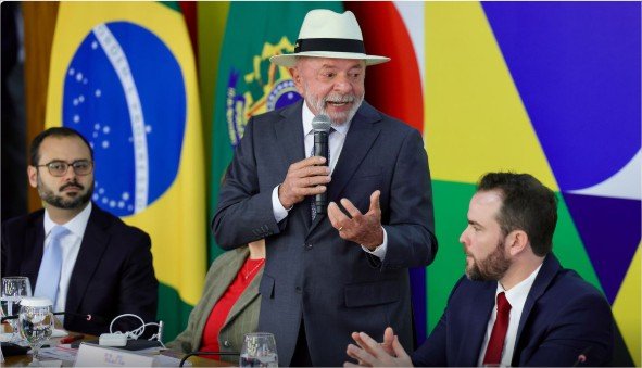 Lula: Desenrola Brasil ajudará população a “tirar corda do pescoço”