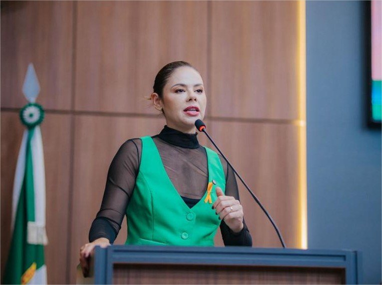 Vereadora Michelly Alencar alerta para cultura de violência contra mulheres