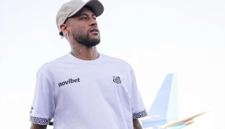 Neymar vira dúvida no Santos após polêmica com Robinho Jr
