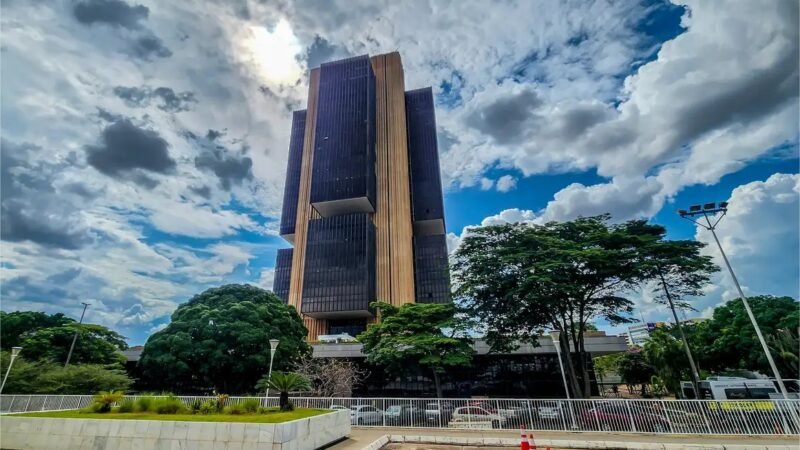 Bancos transferem R$ 5,7 bi de valores esquecidos para o Desenrola