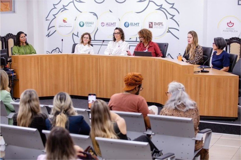 Câmara Setorial Temática sobre Feminicídio entrega relatório a Max Russi, nesta quarta