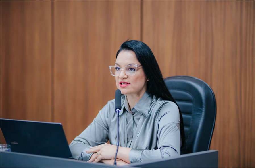 Samantha vê disputa da Mesa da Câmara indefinida e admite mudanças até eleição: ‘ainda tem muita coisa para rolar’