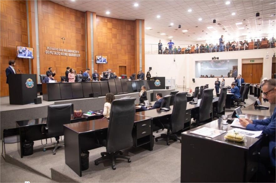 AL aprova projeto que diminui custo do diesel e congela o Fethab