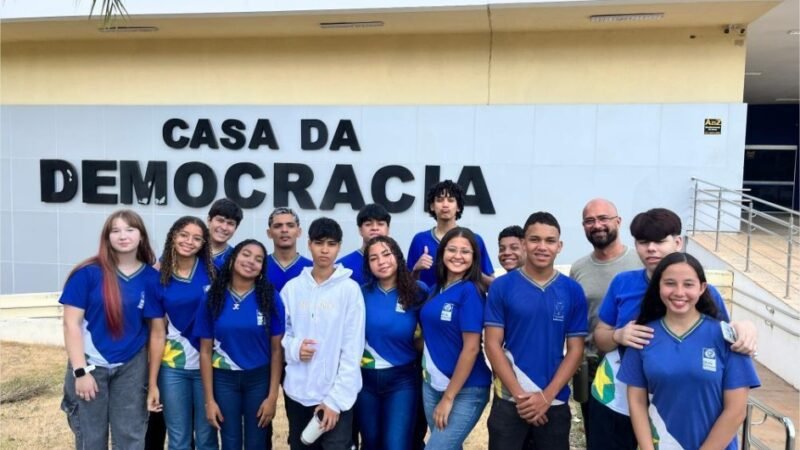 Seduc e TRE-MT mobilizam estudantes da Rede Estadual para tirar o primeiro título de eleitor