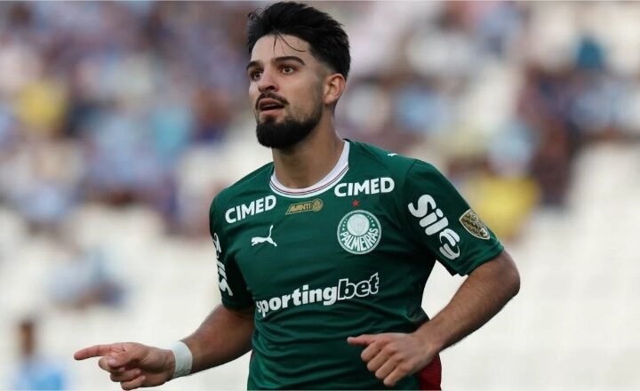 Flaco López se torna o terceiro maior artilheiro do Palmeiras no século