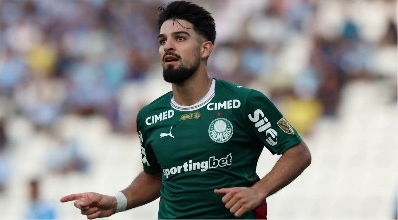 Flaco López se torna o terceiro maior artilheiro do Palmeiras no século