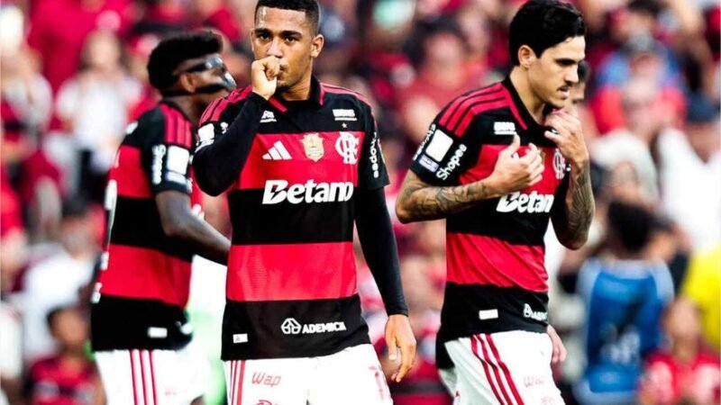 Com Samuel Lino em tarde de gala, Flamengo atropela o Coritiba