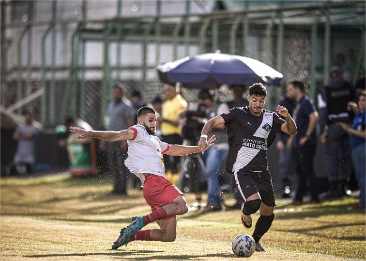 Clássico dos Milhões entre Mixto e Operário termina empatado no Dutrinha
