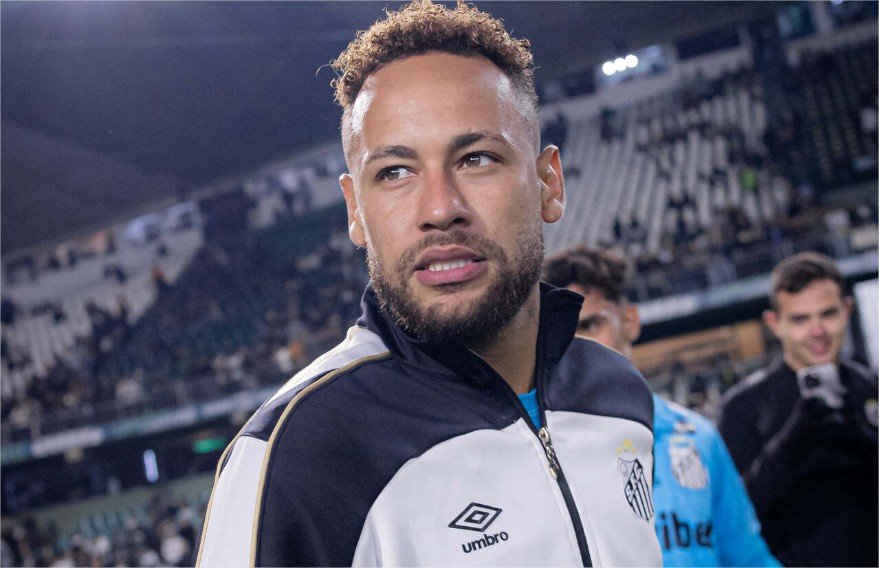 Médico do Santos revela pequena lesão na panturrilha de Neymar