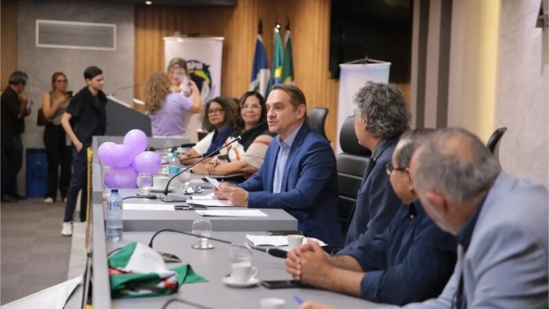 Wilson Santos quer apoio aos municípios e rigor na aplicação da Lei Federal nº 15.326/2026 da educação infantil