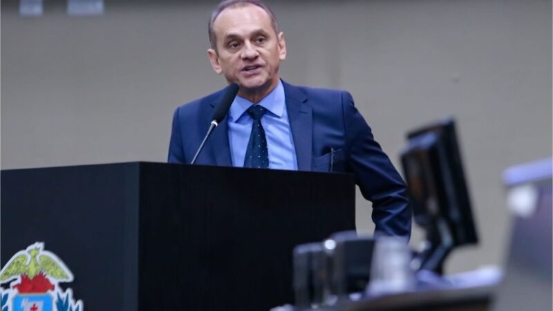 Wilson Santos reúne Sefaz e MTPrev para discutir solução ao superendividamento dos servidores de MT