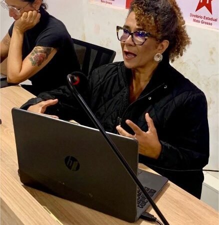 Edna Sampaio propõe construção de PEC para fortalecer direitos das mulheres