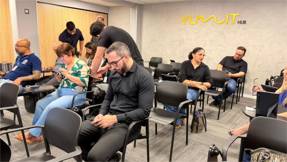 Log Lab capacita servidores do Intermat para uso de aplicativo de coleta de dados em campo