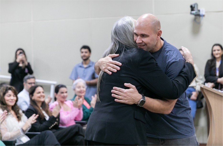Abilio destaca legado de Maria Erotides, referência na defesa dos direitos das mulheres