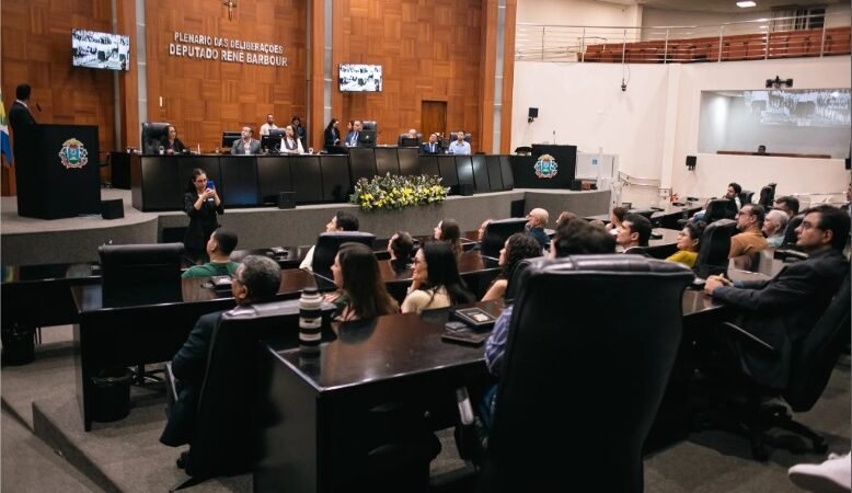 ALMT realiza sessão especial em homenagem aos 90 anos do IBGE e destaca atuação em MT