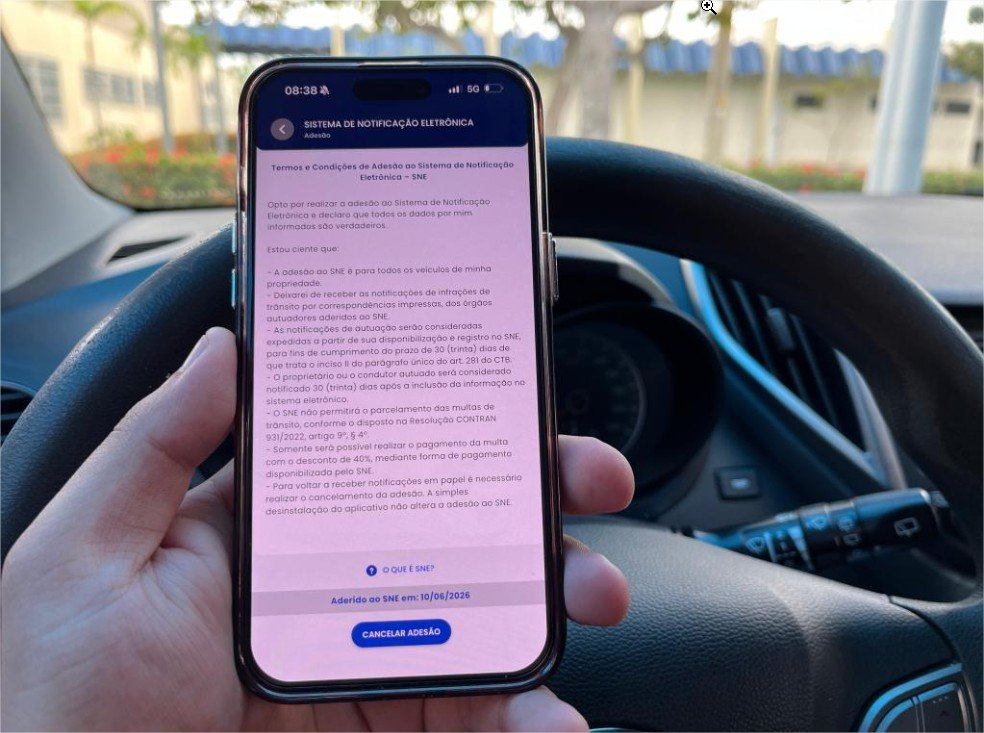 Motoristas podem obter até 40% de desconto em multas com adesão ao Sistema de Notificação Eletrônica