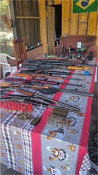 Operação no Rio Teles Pires descobre fábrica clandestina de armas em MT