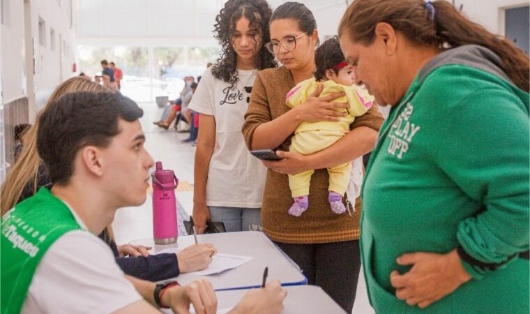 Mutirão social beneficia moradores do bairro Pedra 90