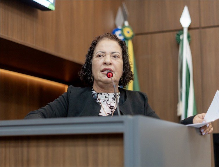 Baixinha Giraldelli defende atendimento mais ágil e acessível na saúde