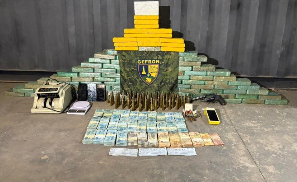 Operação apreende 107 quilos de drogas e causa prejuízo de R$ 2,4 milhões às facções criminosas