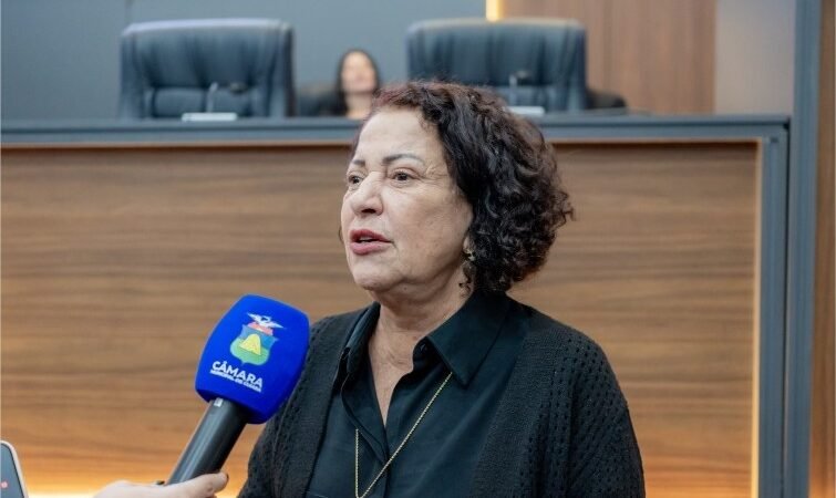 Baixinha pede menos burocracia da Defensoria Pública para agilizar UTI