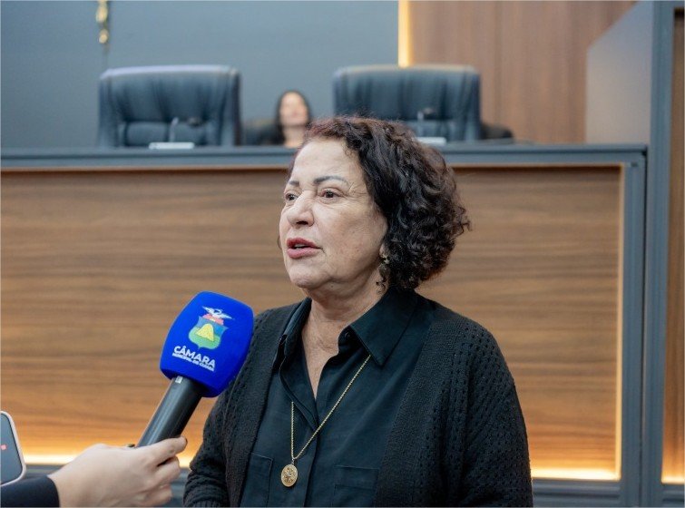 Baixinha pede menos burocracia da Defensoria Pública para agilizar UTI