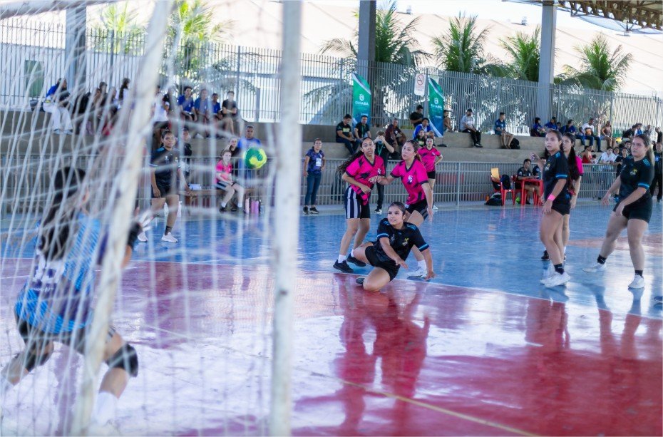 Handebol abre a segunda semana dos JECs 2026 com integração, participação estudantil e incentivo ao esporte