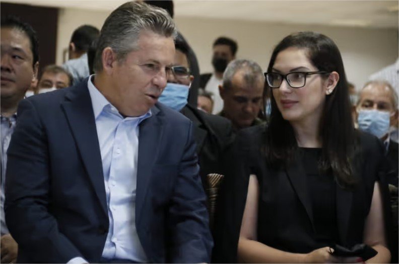 Com 25,1%, Mauro oscila para baixo; Janaína tem 18,5% e Medeiros 11%