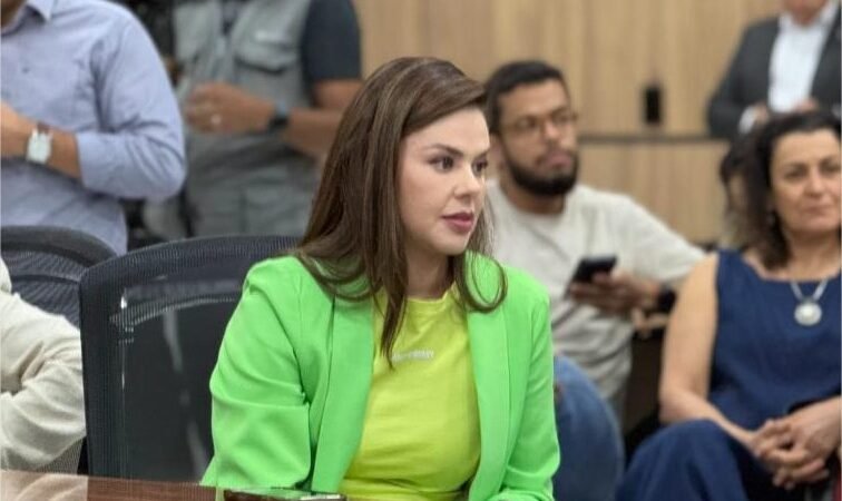 ​Michelly Alencar reforça pedido por investimentos na saúde básica em Cuiabá