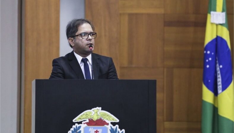 Deputado Paulo Araújo defende renúncia da diretoria da Santa Casa